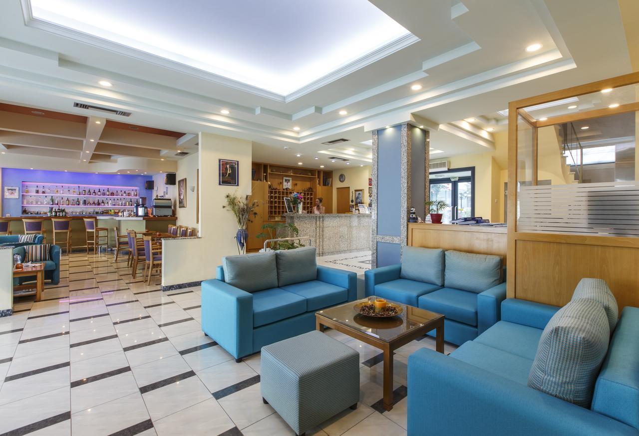 Hotel Толон Экстерьер фото
